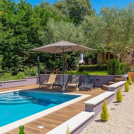 Casa Fragola By Briskva Villa