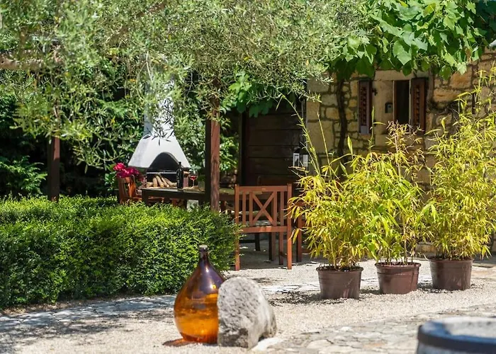 Casa Fragola By Briskva *