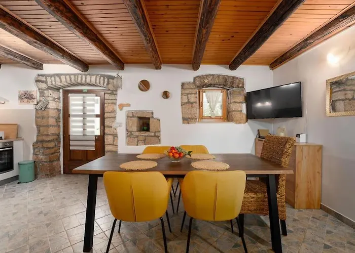 Casa Fragola By Briskva * ポレッチ