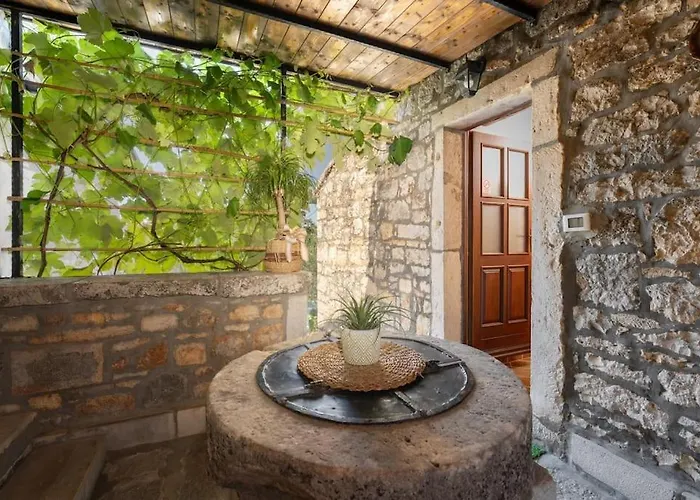 Casa Fragola By Briskva