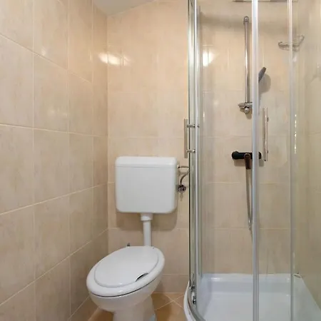 Casa Fragola By Briskva Willa