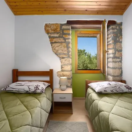 Casa Fragola By Briskva Willa *