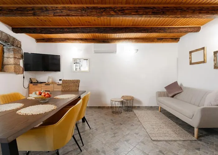 Casa Fragola By Briskva Вилла *